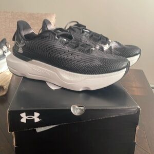 Brand New 10.5 Mens UA Infinite Pro